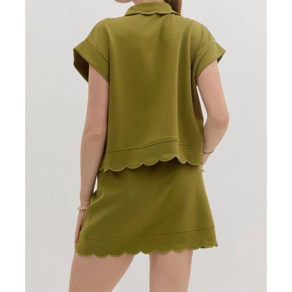 NEW ENTRO scalloped pullover top in olive - Picture 2 of 6